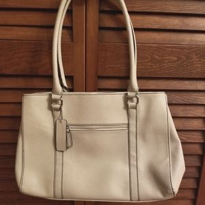 Wilson Leather White purse with leopard lining